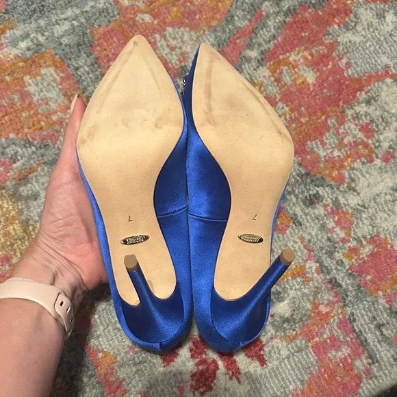 Badgley Mischka Cher Crystal Embellished Pump in Electric Blue - Picture 7 of 7